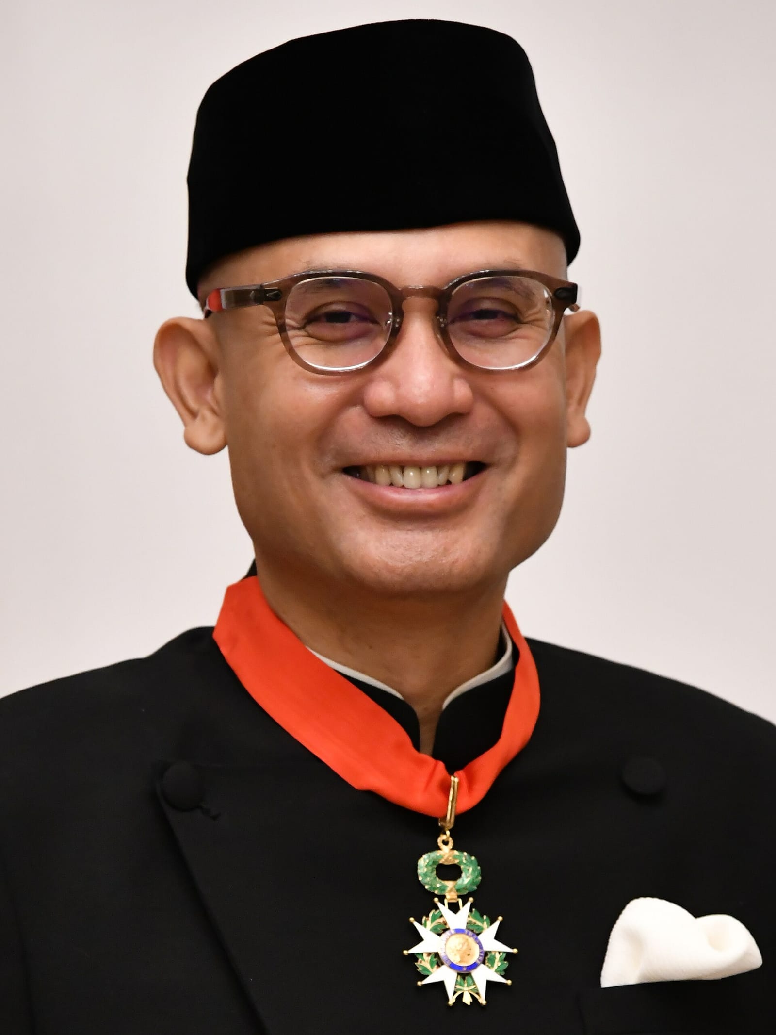 Portrait du diplomate indonésien Arrmanatha Christiawan Nasir