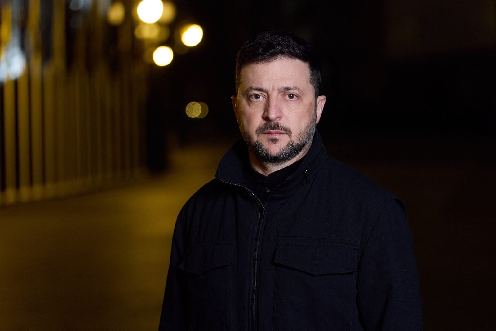Foto de archivo: Zelenski pronuncia un mensaje en video dirigido a los ucranianos.