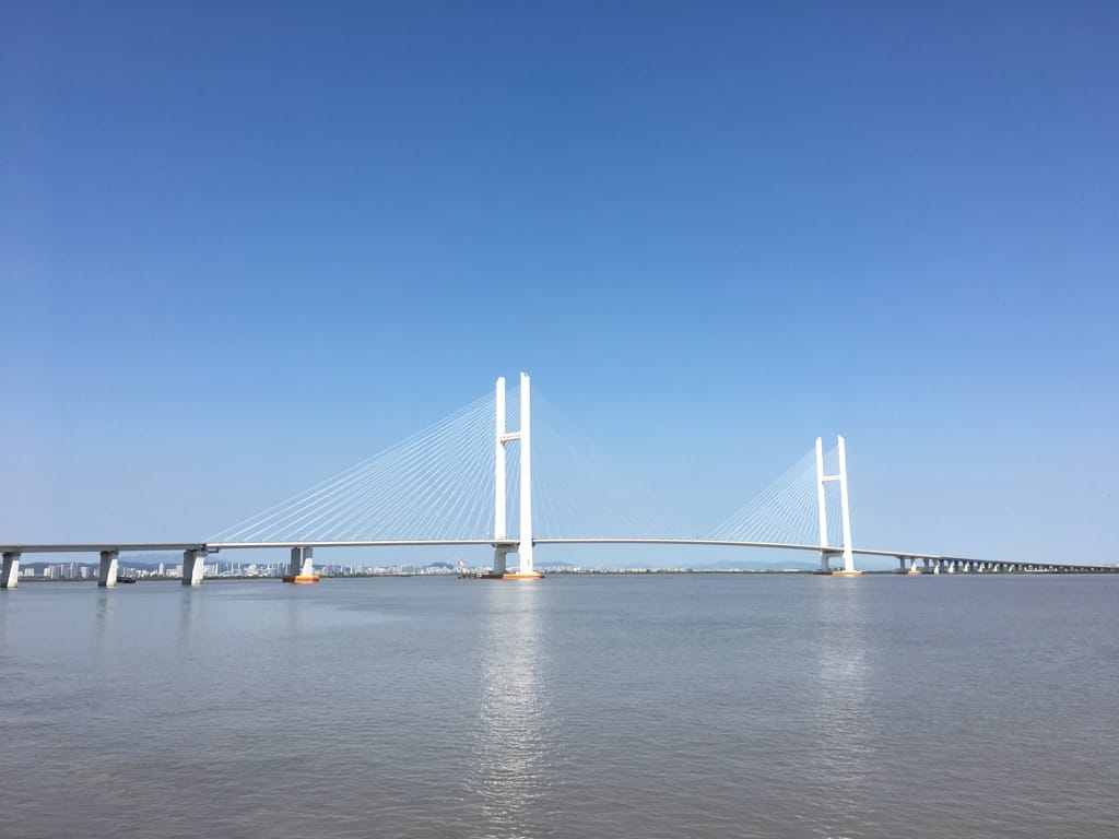 Le nouveau pont sur le Yalou entre la Chine et la Corée du Nord, qui enjambe le fleuve Yalou