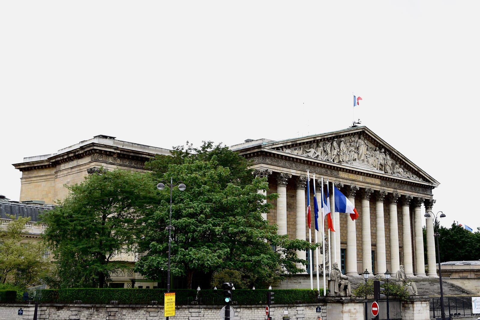 Le bâtiment de l'Assemblée nationale, la chambre basse du Parlement français, à Paris