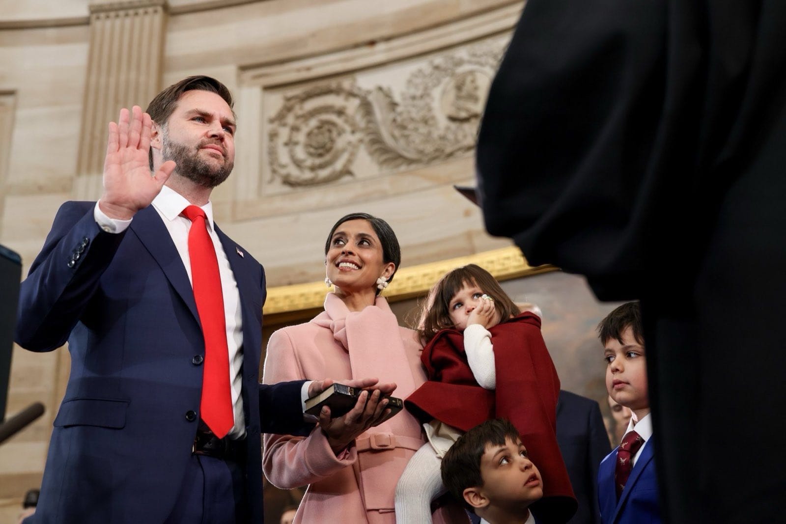 Photo d'archives : JD Vance prêtant serment en tant que vice-président, janvier 2025