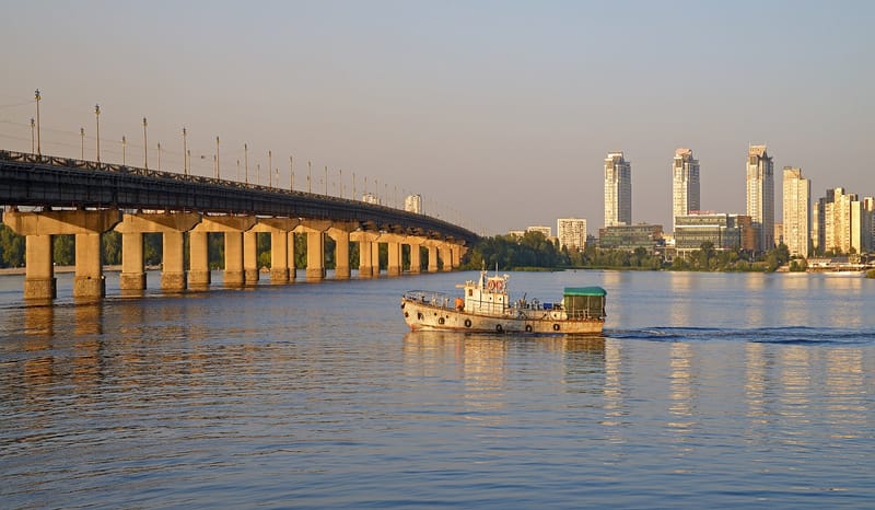 Russian drone attacks kill one in Kyiv and force Dnipro bridge closures