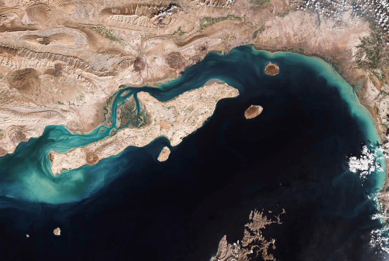 Qalibaf says Strait of Hormuz will not reopen until seven conditions met, Nournews reports