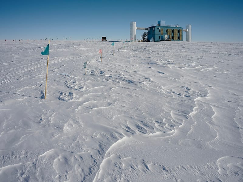 Der in Belgien geborene Physiker Francis Halzen erhält den Nobelpreis für Physik 2026 für Neutrinoforschung