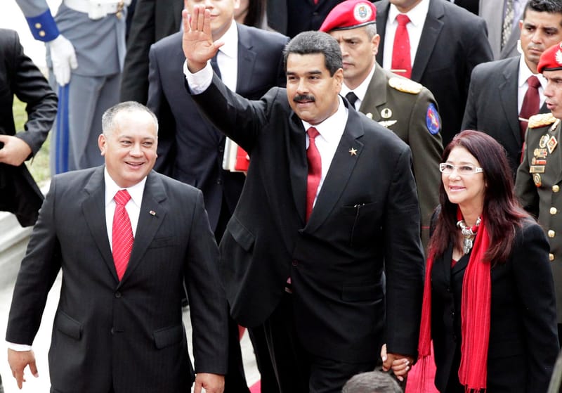 Maduro et son épouse devraient être inculpés de torture aux États-Unis, selon un responsable non identifié
