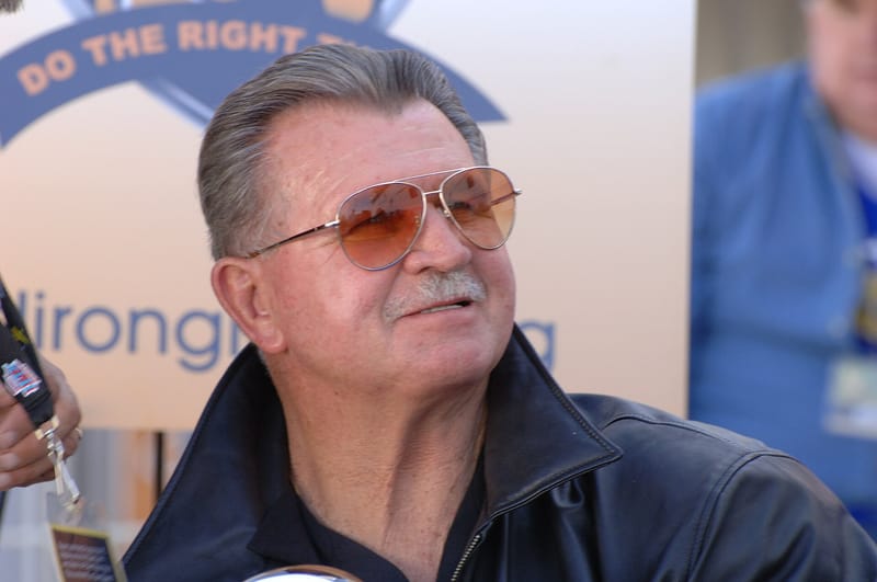 Mike Ditka, Hall of Famer who coached Bears to Super Bowl, dies at 86