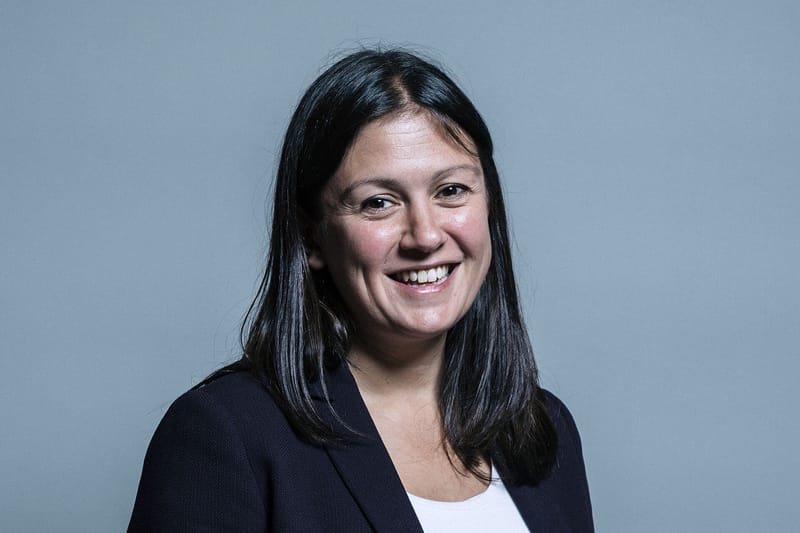 La ministre britannique de la Culture « encline à intervenir » dans l'opération de 1,6 milliard de livres de Sky sur les chaînes d'ITV
